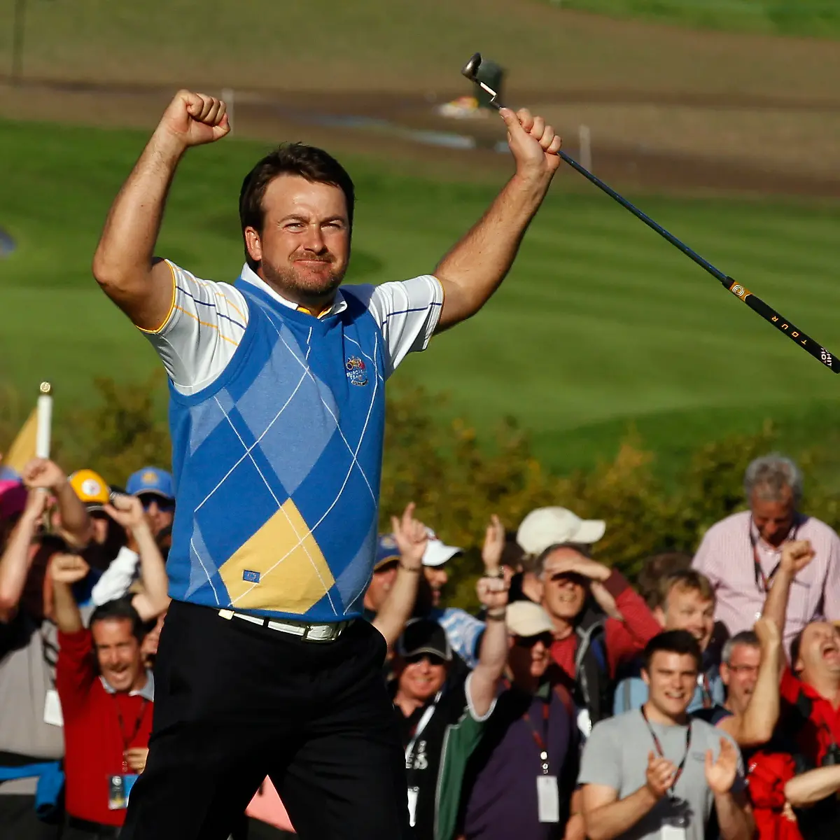 2010-10-04T143022Z-01-LON735-RTRMDNP-3-GOLF-RYDER-JPG811267168096307467