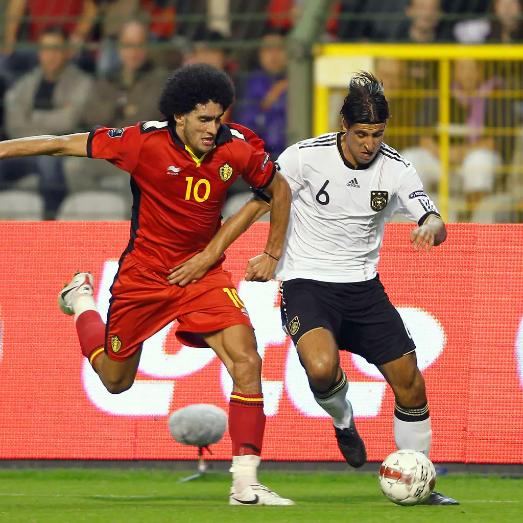 2010-09-03T210359Z-01-FLR24-RTRMDNP-3-SOCCER-EURO-JPG7932032762248472343