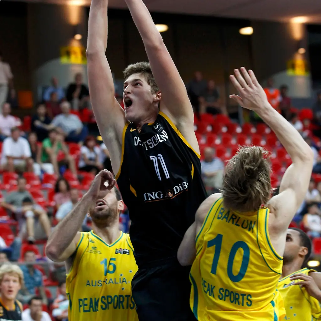 2010-08-30T165724Z-01-BWC118-RTRMDNP-3-BASKETBALL-WORLD-JPG8559113249808659193