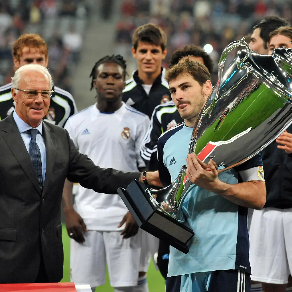 Germany-Soccer-Bayern-Real-XKJ112-jpg335991325547365114
