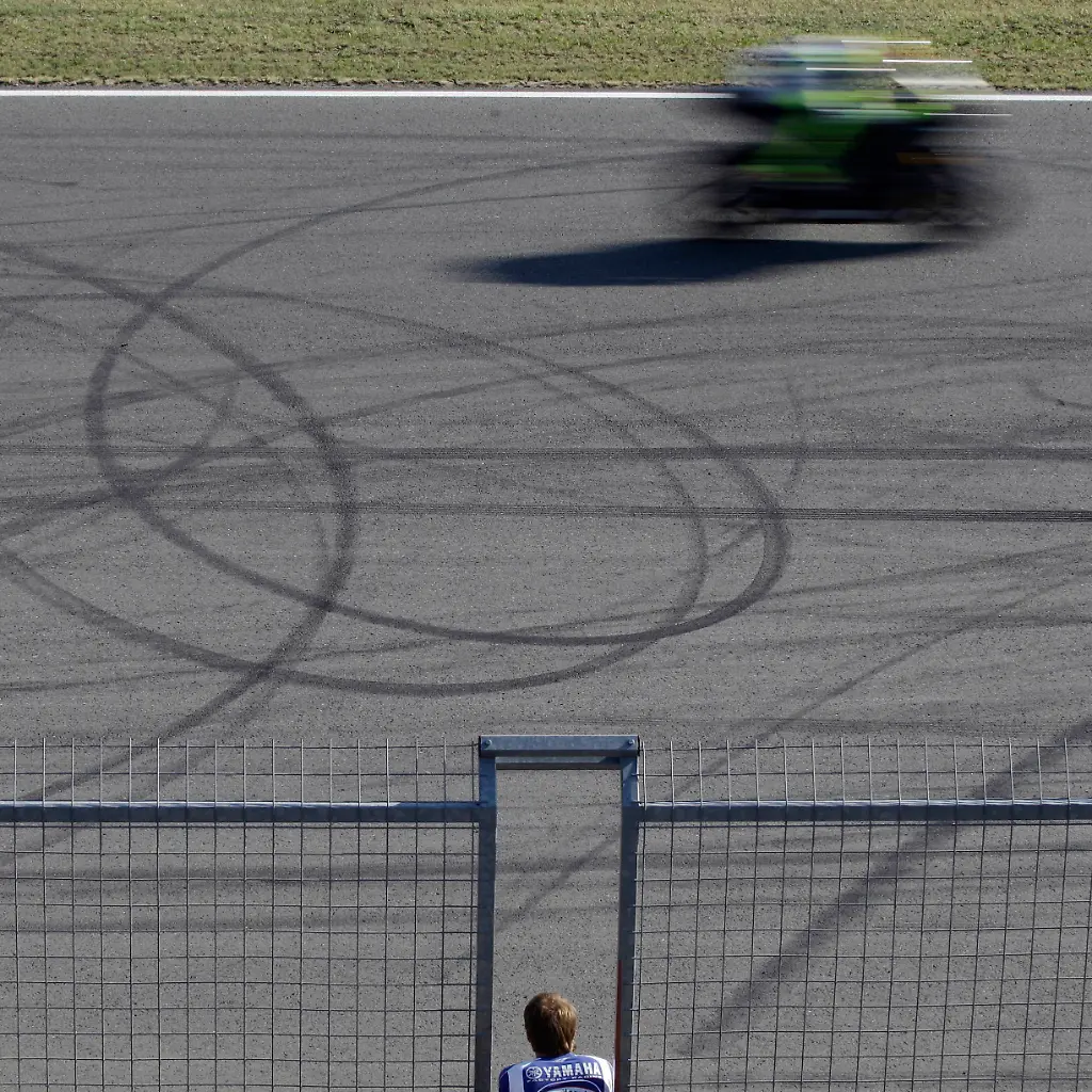 Czech-Republic-Motorcycling-Rossi-PJO112-jpg2138339188190392892