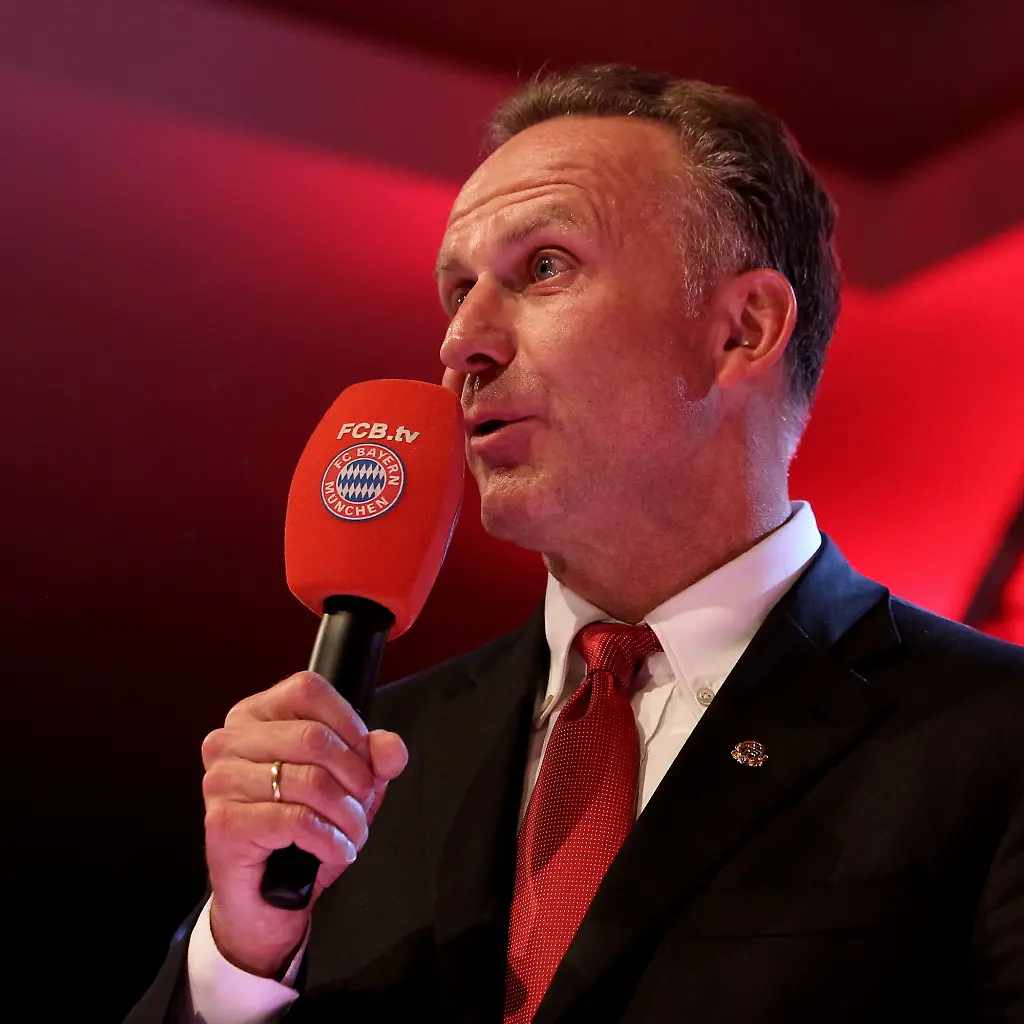 ESP-Fussball-FC-Bayern-Muenchen-UEFA-Champions-League-Bankett-Feiern-230510BEX216-jpg8838470634651555477