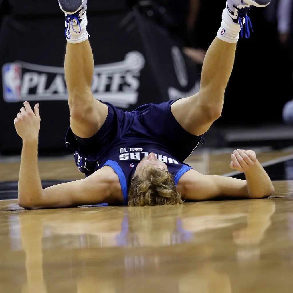 Mavericks-Spurs-Basketball-TXEG106-jpg1515661965484725673