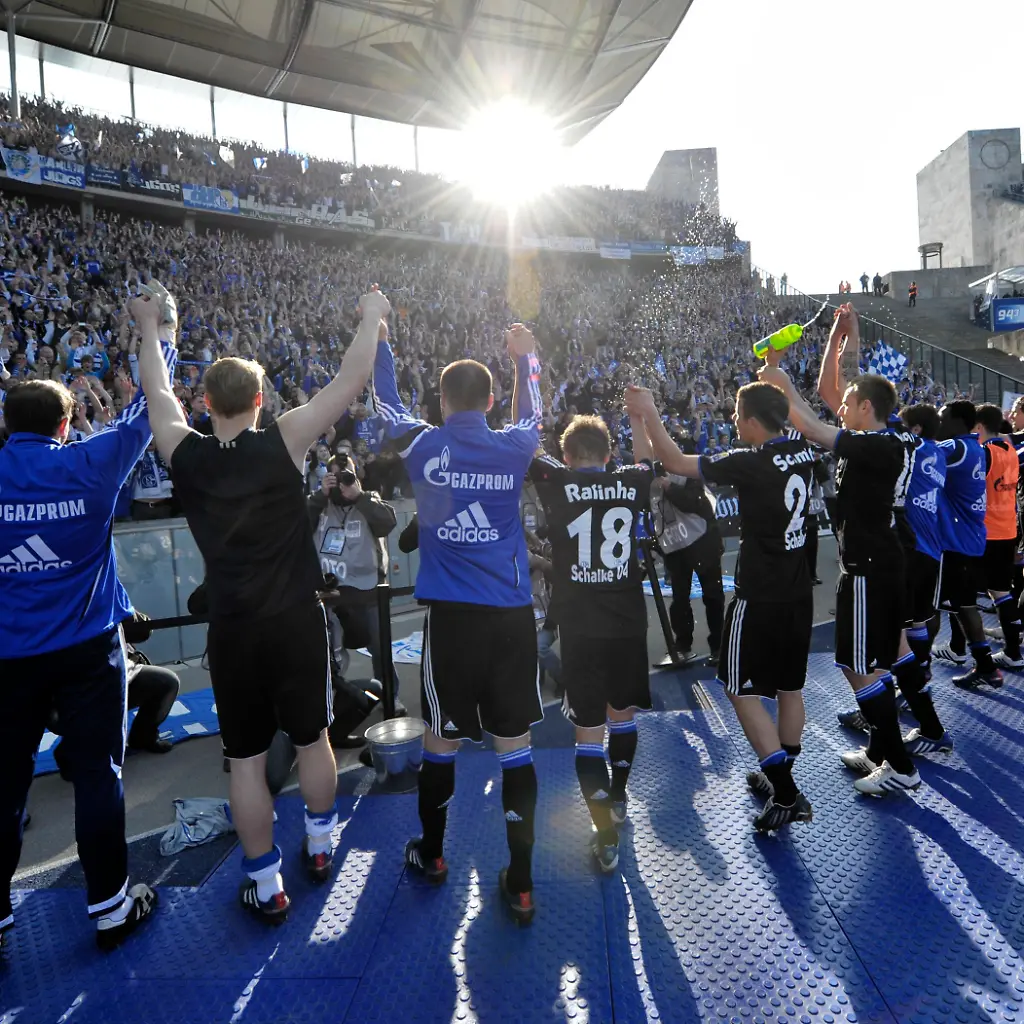 Germany-Soccer-Bundesliga-Fussball-KUK114-jpg4805121528843768496