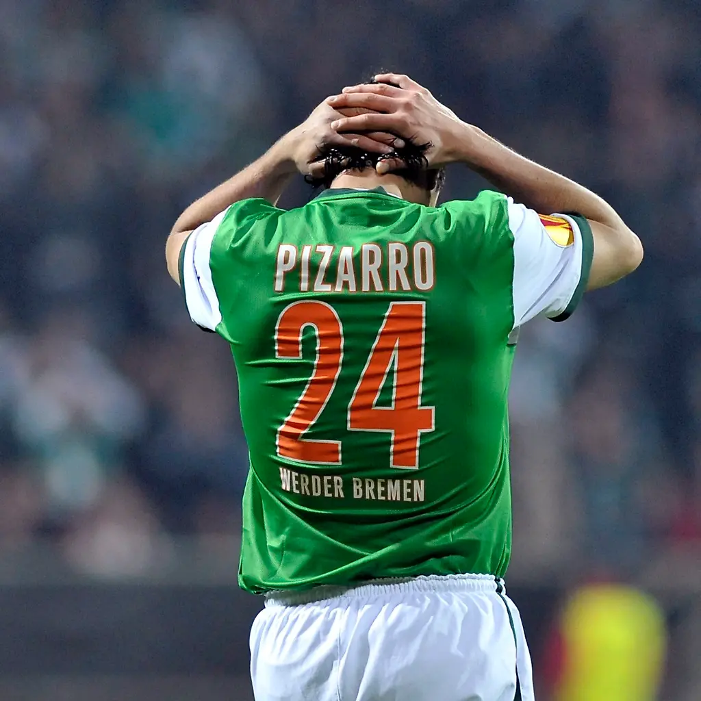 2010-03-18T181842Z-01-MMM101-RTRMDNP-3-SOCCER-EUROPA-JPG4104328134959528977