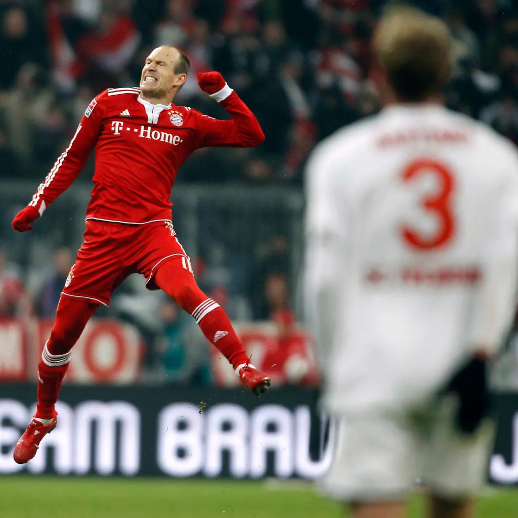 2010-03-13T191854Z-01-MDA09-RTRMDNP-3-SOCCER-GERMANY-JPG2012732186414137490