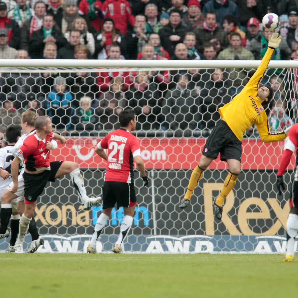 Germany-Soccer-Bundesliga-HAN106-jpg7485387553639008496