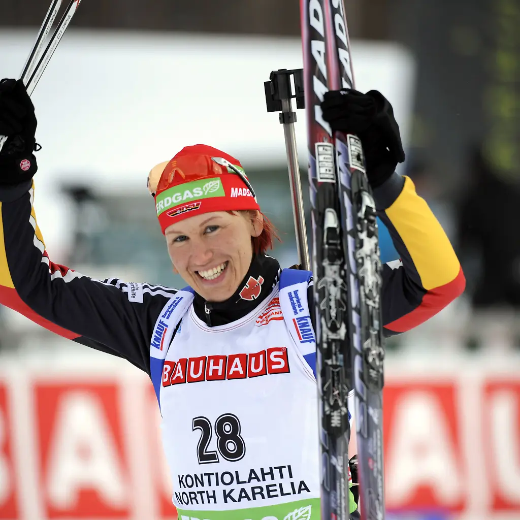 Finland-IBU-World-Cup-2010-Biathlon-LON814-jpg3235864625673875475