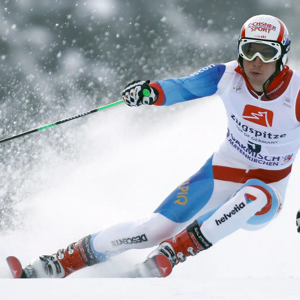 2010-03-12T102608Z-01-WR21-RTRMDNP-3-ALPINE-SKIING-MEN-JPG7233704329992832162