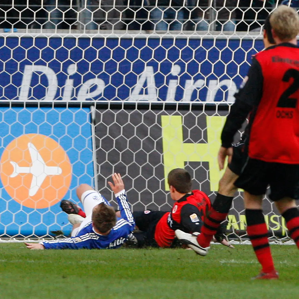 Germany-Soccer-Bundesliga-XHD111-jpg7124125192027167277
