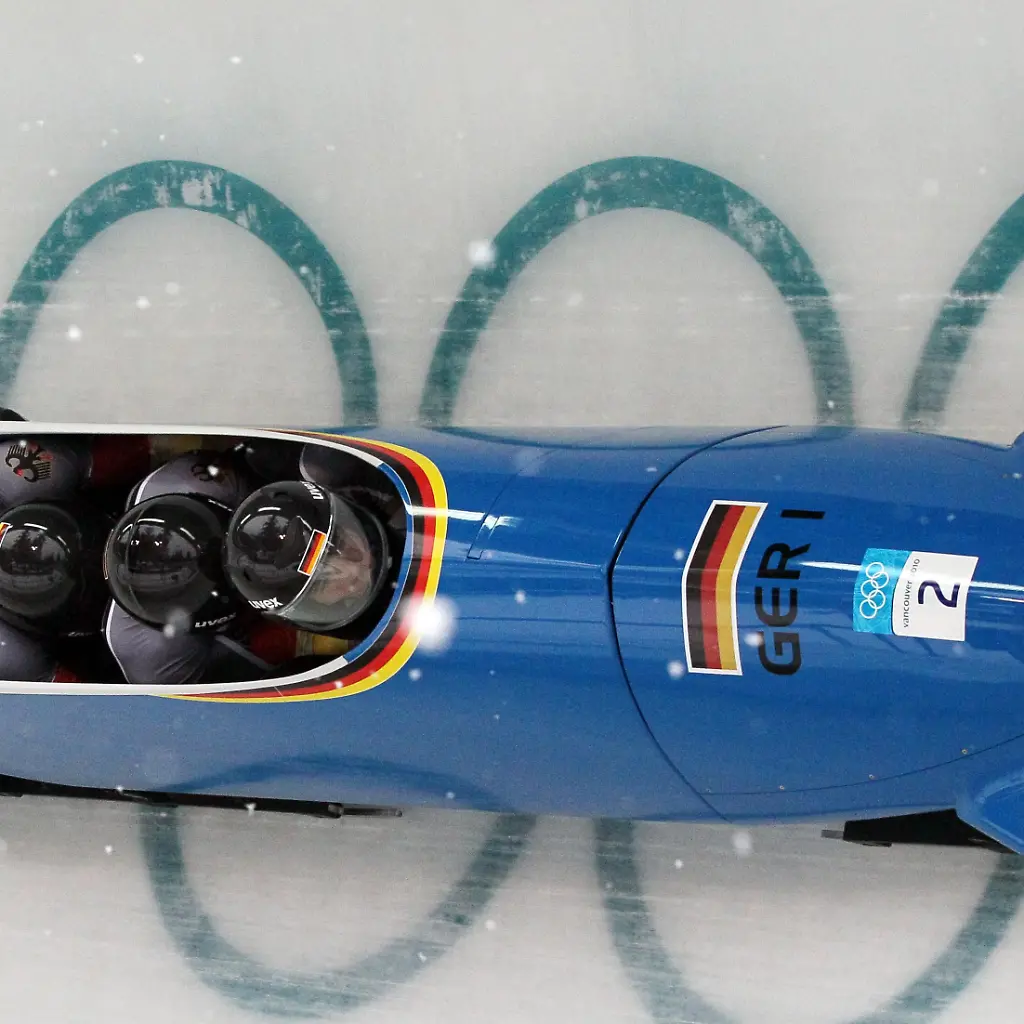 1267223879567-Vancouver-Olympics-Bobsled-OLYBO107-jpg166420444250619912