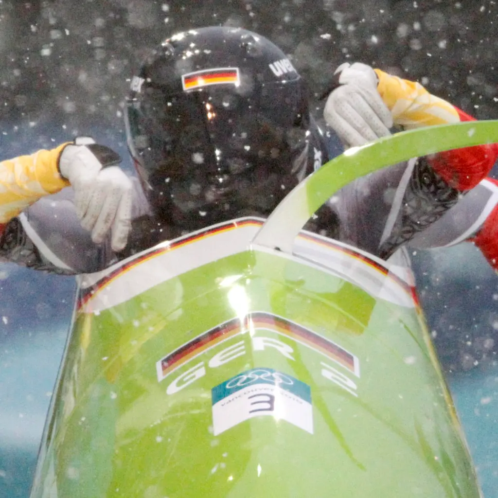 OLYRC51-OLYMPICS-BOBSLEIGH-0224-11-JPG4725136655677428627