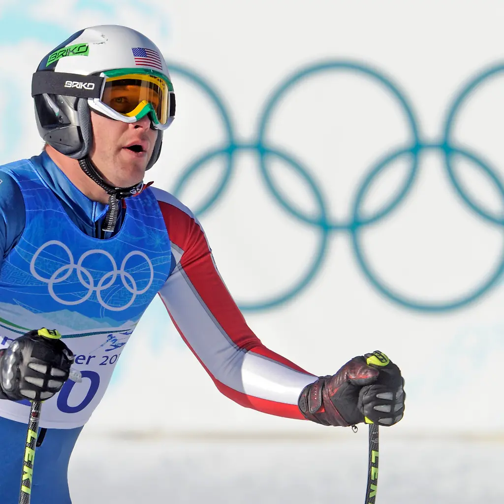 Vancouver-Olympics-Alpine-Skiing-OLYAL129-jpg5459463396374921590