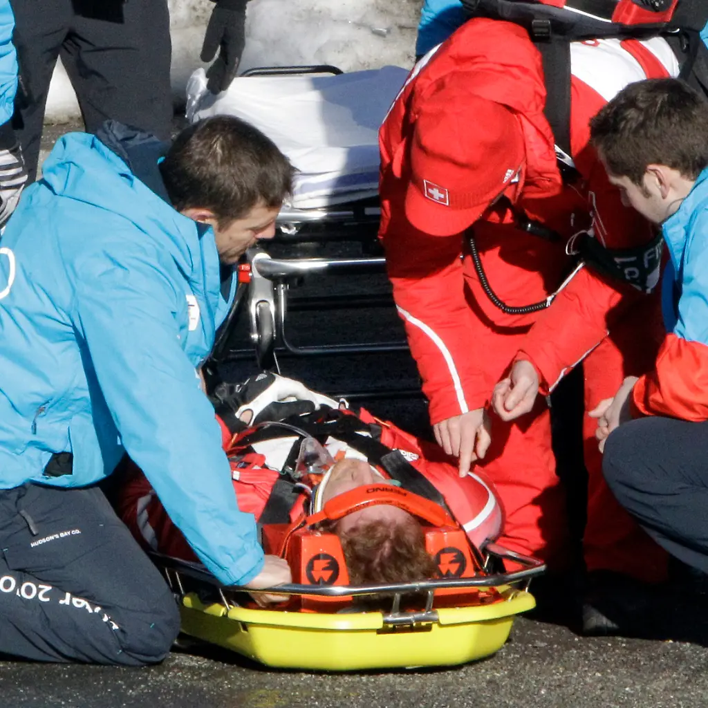 Vancouver-Olympics-Bobsled-OLYBO102-jpg8568166685259563513