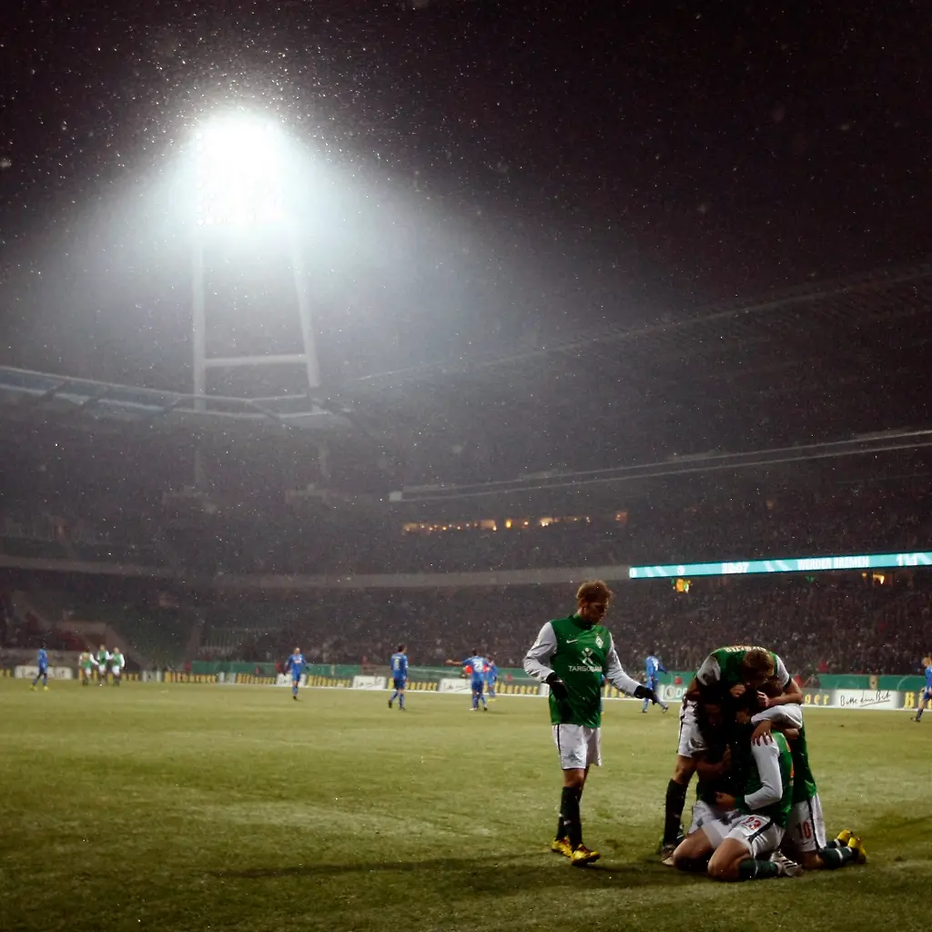 CHA113-SOCCER-GERMANY-0209-11-JPG7849809726271637535