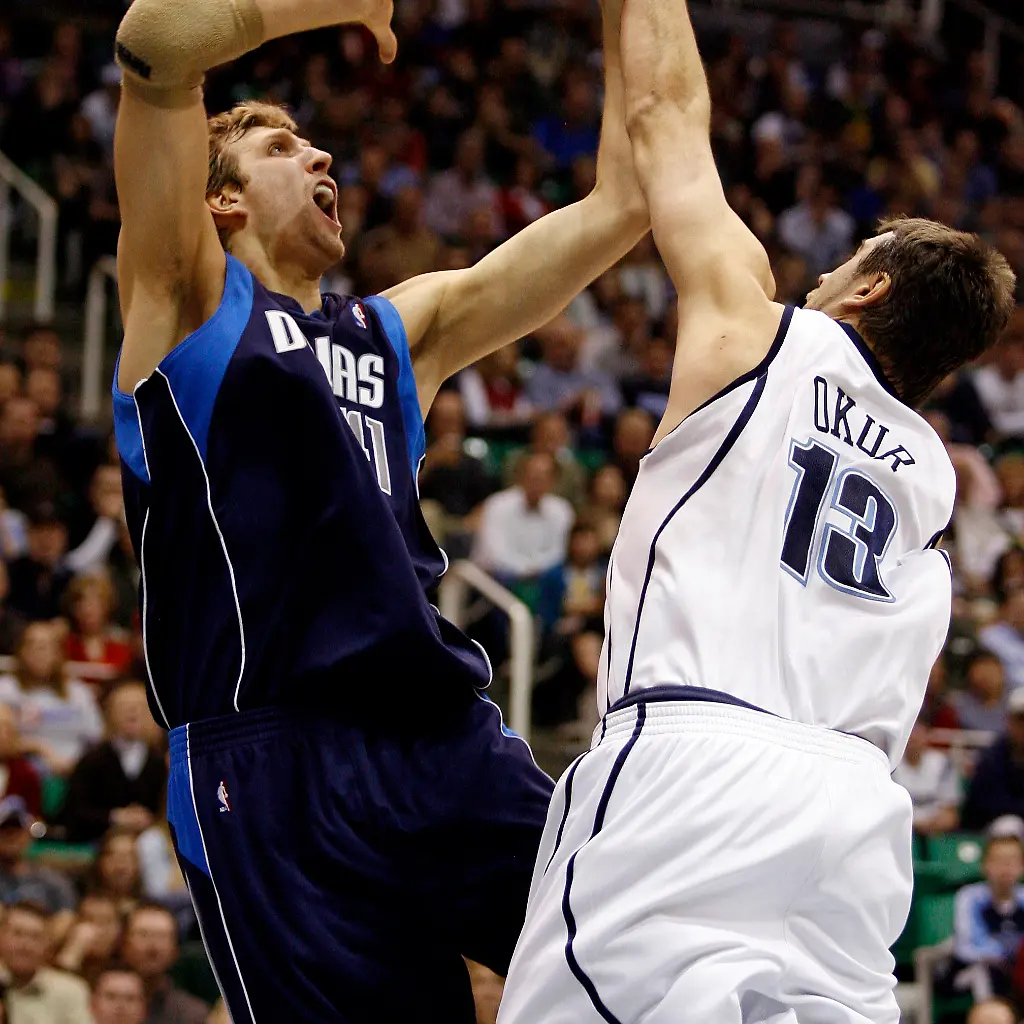 Mavericks-Jazz-Basketball-UTSW102-jpg4348952463317475302