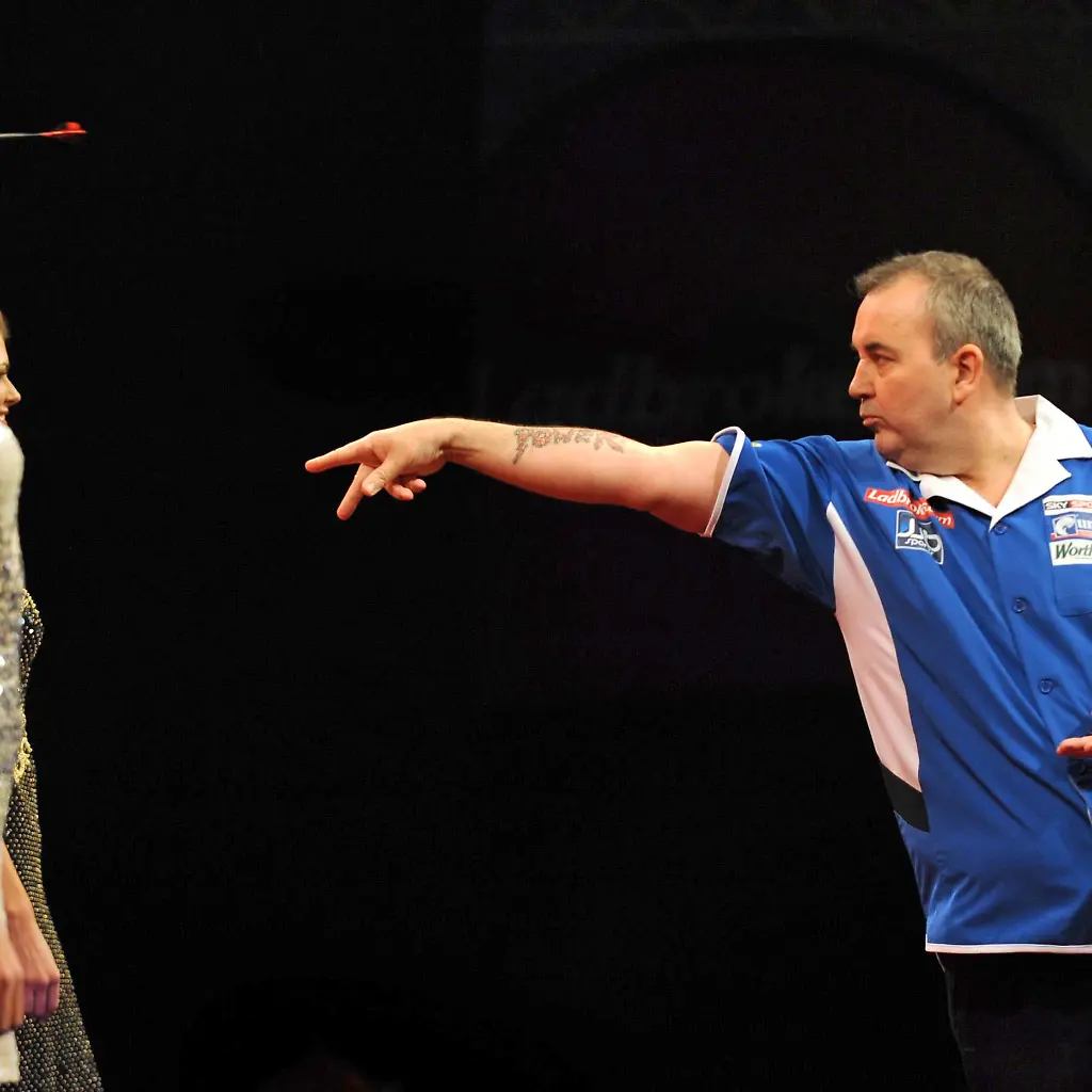 BRITAIN-DARTS-LON803-jpg7172865174175463595