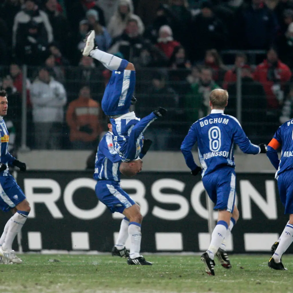 Germany-Soccer-Bundesliga-HAN107-jpg3257084762111142221