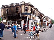 Ein zerstörtes Haus in Tottenham.