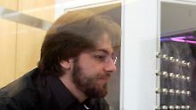 Der Angeklagte Fritz Gelowicz zu Beginn des Prozesstages am 8. Juli 2009.