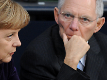 Schäuble und Merkel stimmen in der Frage der Euro-Bonds überein.