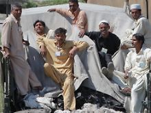Abtransport am Tag nach der Aktion: Ist das der pakistanische Geheimdienst?