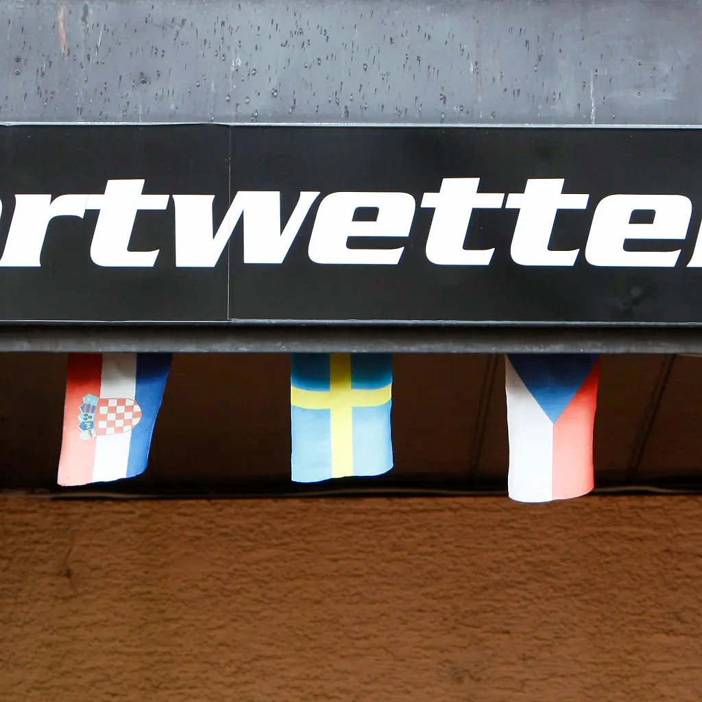 DEU-Fussball-Wetten-TKI106-jpg5992304469846730201