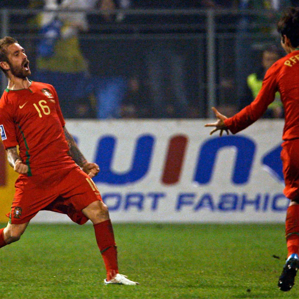 STN15-SOCCER-WORLD-BOSNIA-1118-11-JPG6095569048996064900