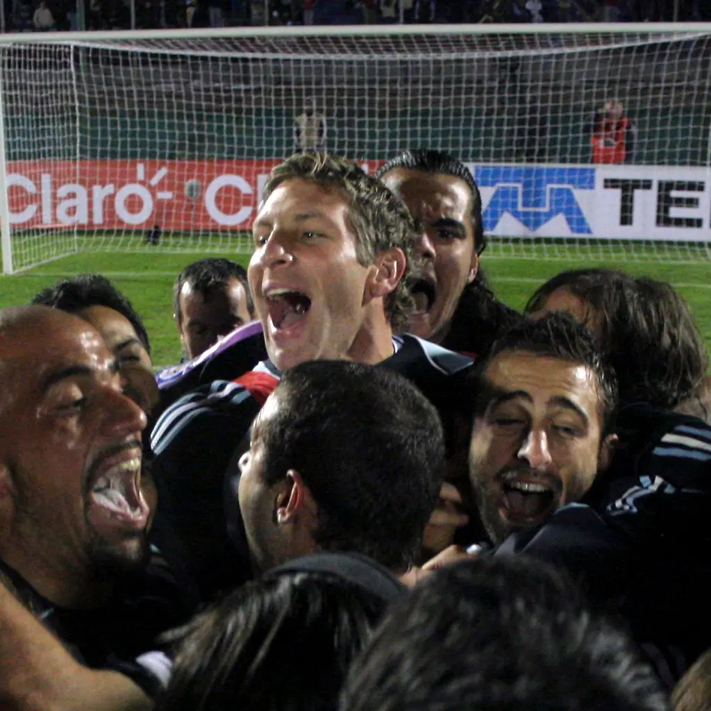 MVD334-SOCCER-WORLD-1015-11-JPG8538236920703492141