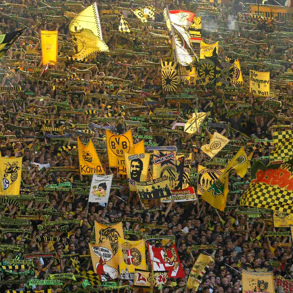 GEL05-SOCCER-GERMANY-0926-03-JPG2468720458963833624