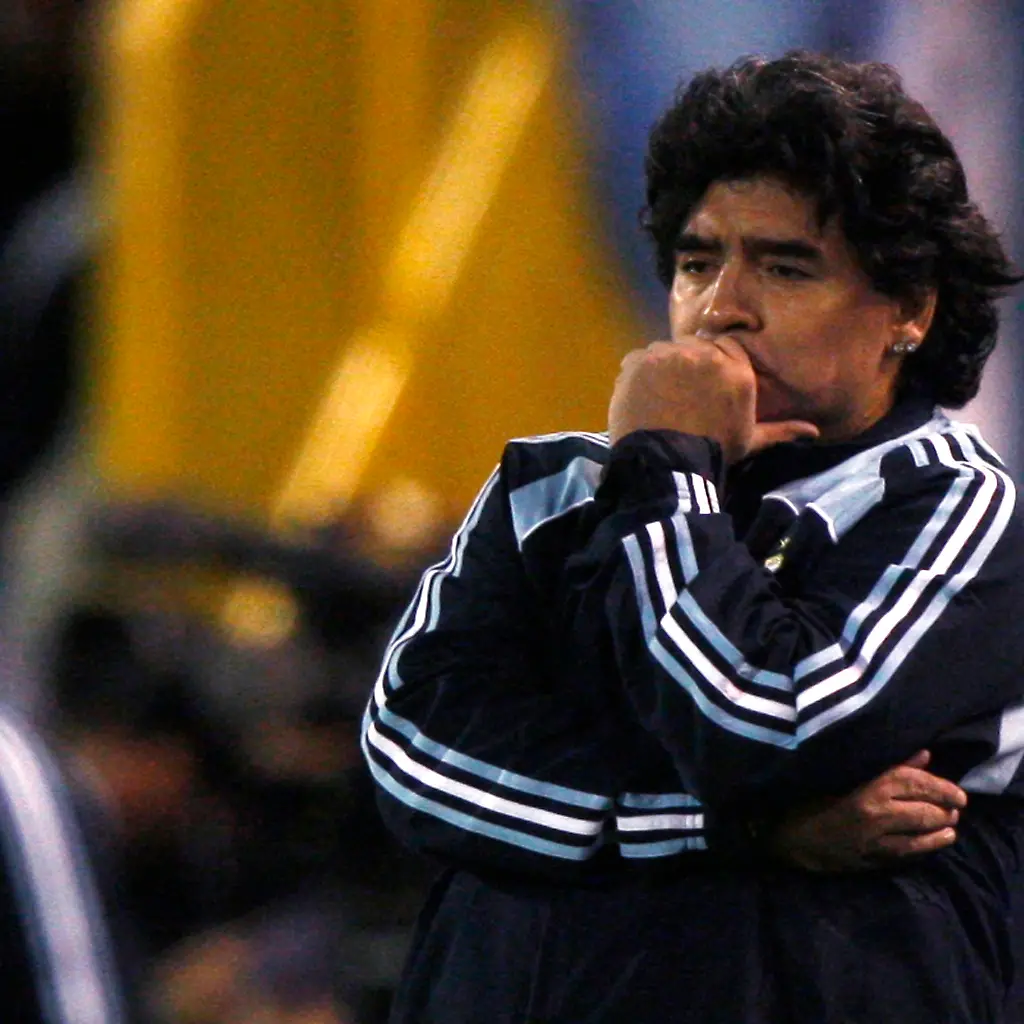 BAS05-SOCCER-WORLD-ARGENTINA-0906-11-JPG2004926255018940309