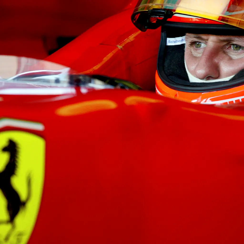 SIN34-MOTOR-RACING-FERRARI-0729-11-JPG5583560989581508903