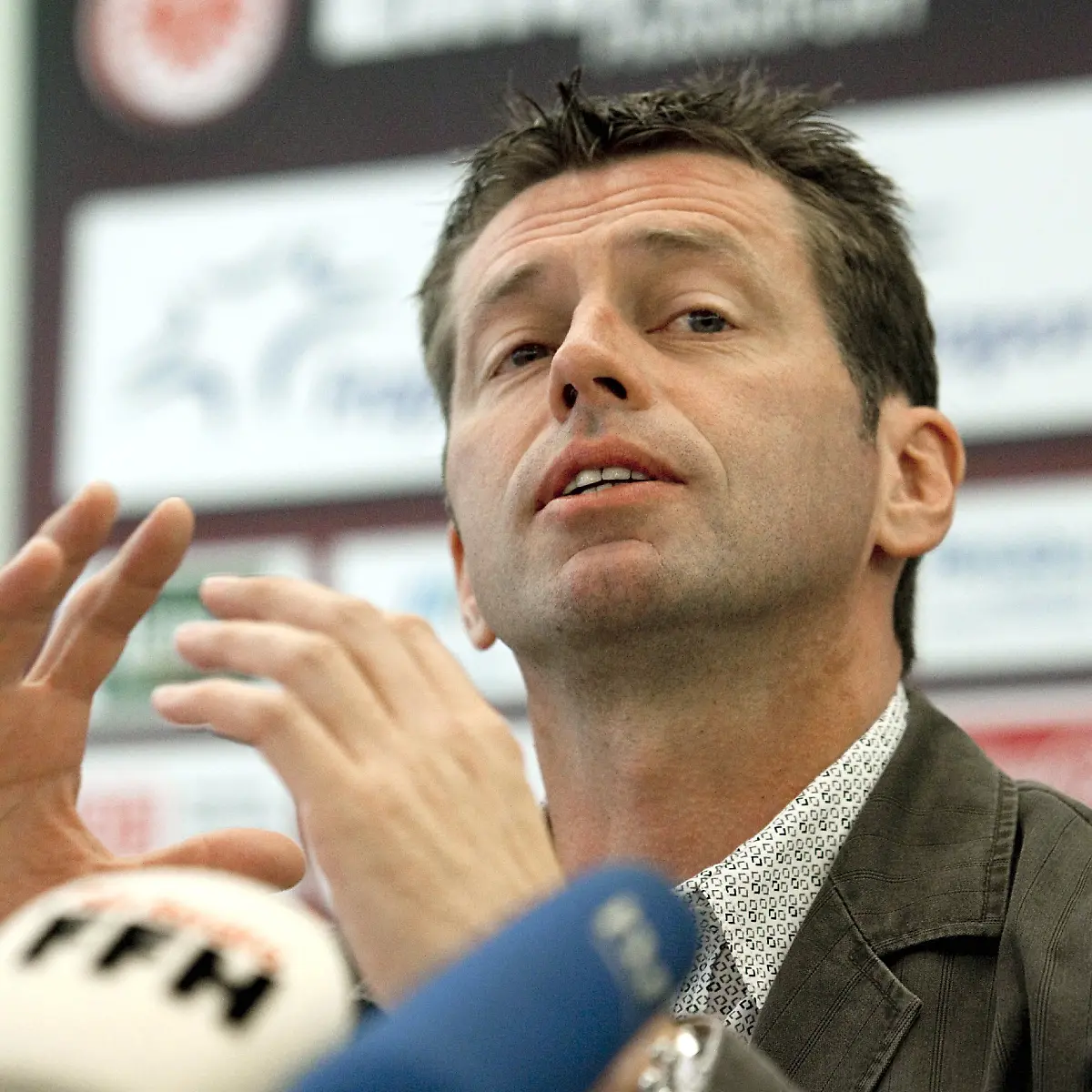 Michael-Skibbe-Pressekonferenz