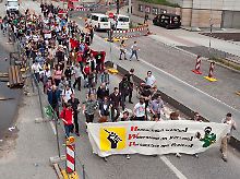 Studenten demonstrieren im Juni in Hamburg gegen hohe Studienkosten.