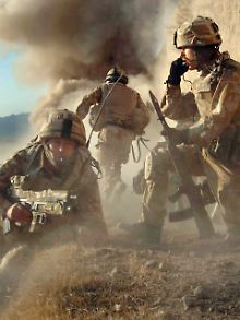 Den Soldaten stehen in Afghanistan harte Monate bevor. (im Bild: Britische Soldaten)