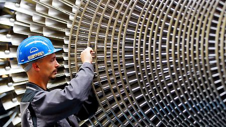 Überraschendes Minus: Industrie brechen Aufträge weg
