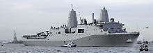 Die USS New York, gebaut mit 6,8 Tonnen WTC-Stahl. Vize-Verteidigungsminister England beschrieb sie als "Quelle der Stärke und Inspiration".