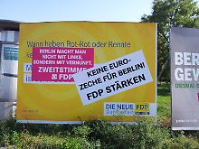 Immer neue Botschaften: Die Berliner FDP hofft nun, mit Euro-Populismus über die 5-Prozent-Hürde zu springen.