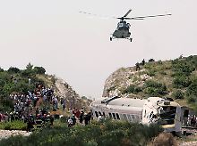Die Verletzten mussten in Helikoptern abtransportiert werden.
