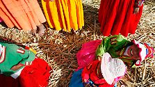 Schwimmende Inseln, strickende Männer: Auf dem Titicaca-See