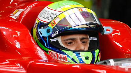 Gut verpackt - und mitnichten perfekt geschützt: Felipe Massa.