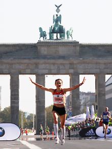 Irina Mikitenko auf dem Weg zum zweiten Platz.