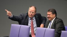 Da vorn geht's zur Regierungsbank. Nur wer soll darauf sitzen?