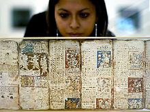 Eine Kopie des Dresdner Maya-Codex hängt in Guatemala.