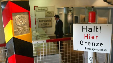 Das Grenzlandmuseum Eichsfeld an der heutigen Landesgrenze von Thüringen zu Niedersachsen wurde 1995 eröffnet und hat jährlich zehntausende Besucher.