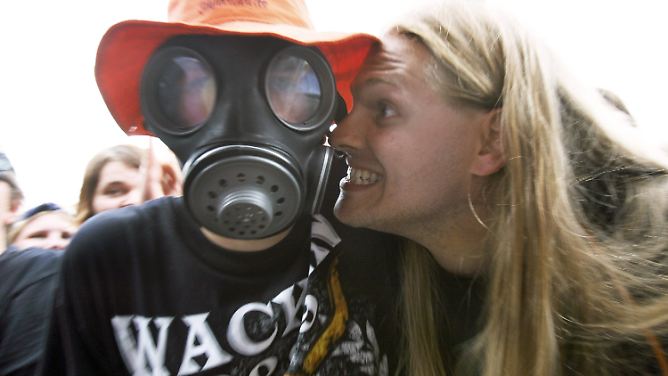 80.000 Metal-Fans trotzen der Krise: "Freu' Dich - Du bist in Wacken"