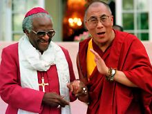 Erzbischof Tutu und der Dalai Lama 1996 in Kapstadt. 