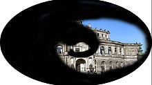 Gesichtsfelddefekt beim Glaukom: Das Gesichtsfeld wird von außen nach innen immer enger.