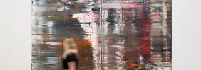 "Abstraktes Bild" (1990) von Gerhard Richter: Das Kunstwerk wandert von der Richter-Retrospektive im Londoner Tate Modern in die Berliner Neue Nationalgalerie.