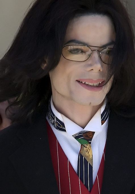O 680 680 680 Jackson in Popstar Michael Jackson beigesetzt